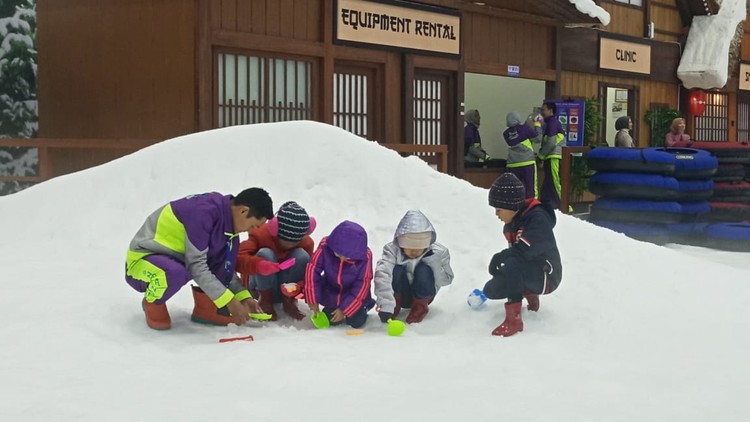 Ada Promo Harbolnas 12.12 ! Winter Makin Seru di Trans Snow World Bintaro